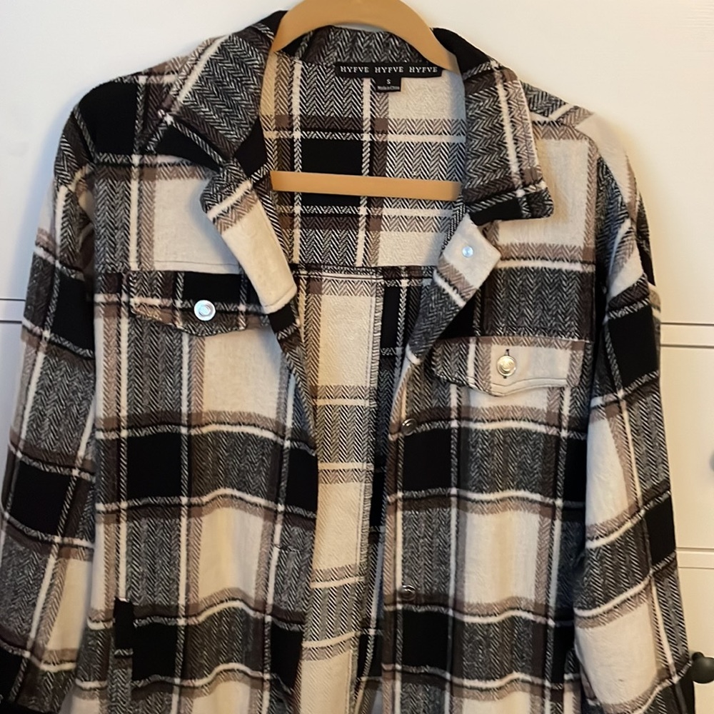 Plaid shacket - Picture 3 of 4
